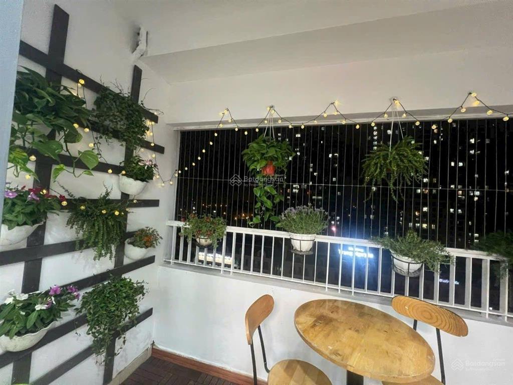 Cho thuê căn 88m2, 2pn  2vs cc the pride  tố hữu  hà đông