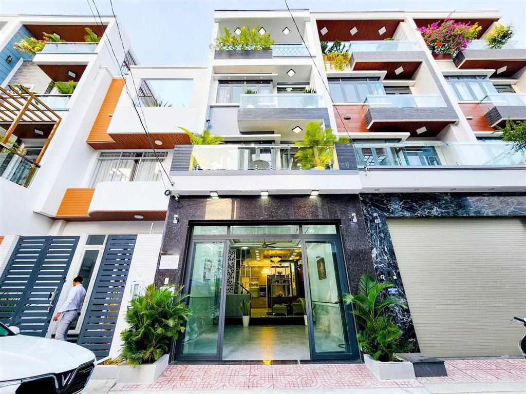 Biệt thự phố hiện đại full nội thất khu dân cư green riverside huỳnh tấn phát giá 7.5 tỷ, 5x16m