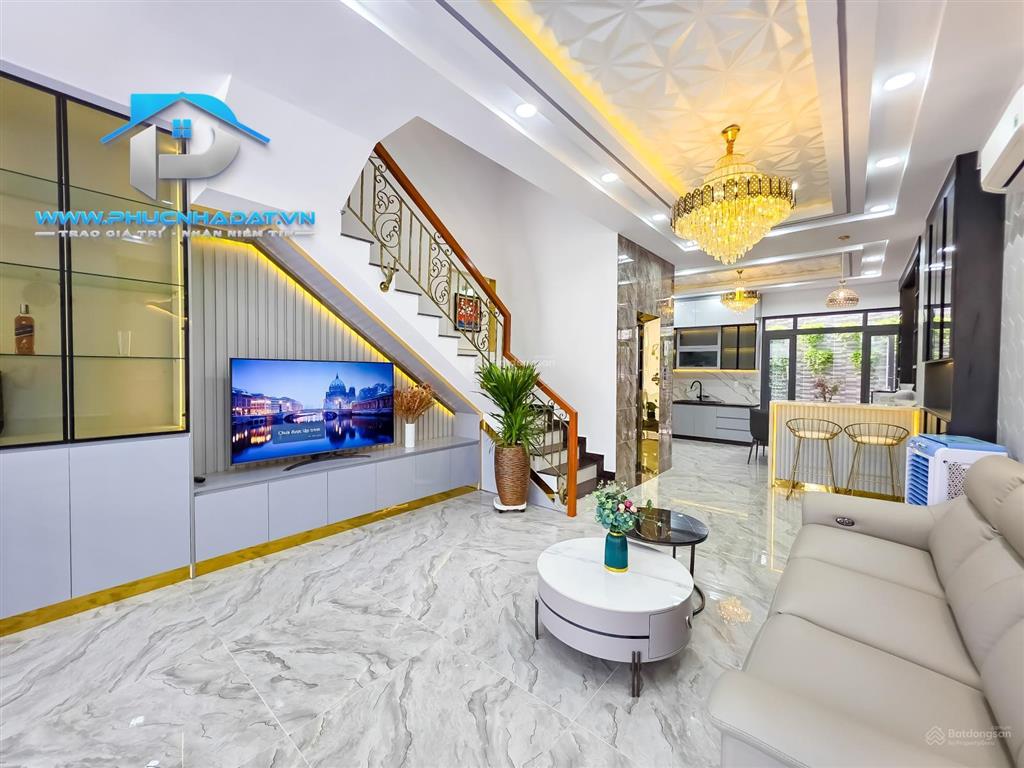 Quá mê nhà phố hiện có thang máy nằm trong khu dân cư compoud có bảo vệ huỳnh tấn phát  giá 9.4 tỷ