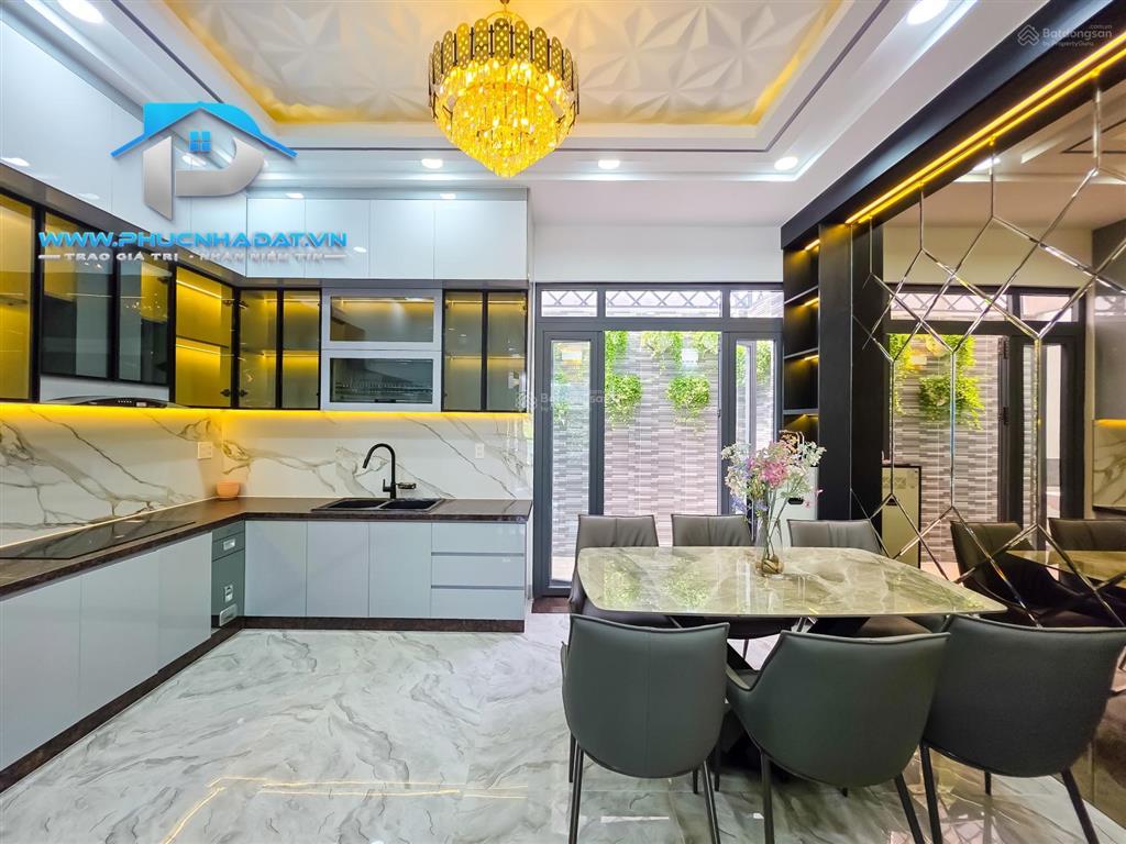 Quá mê nhà phố hiện có thang máy nằm trong khu dân cư compoud có bảo vệ huỳnh tấn phát  giá 9.4 tỷ