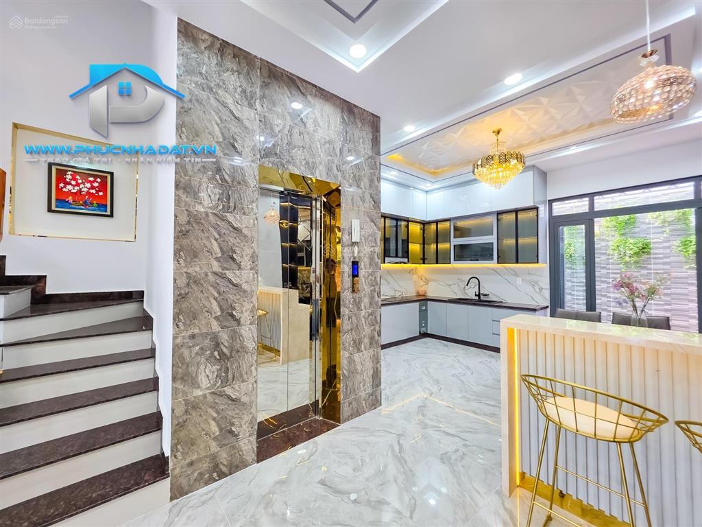 Quá mê nhà phố hiện có thang máy nằm trong khu dân cư compoud có bảo vệ huỳnh tấn phát  giá 9.4 tỷ