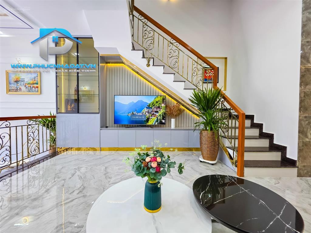 Quá mê nhà phố hiện có thang máy nằm trong khu dân cư compoud có bảo vệ huỳnh tấn phát  giá 9.4 tỷ