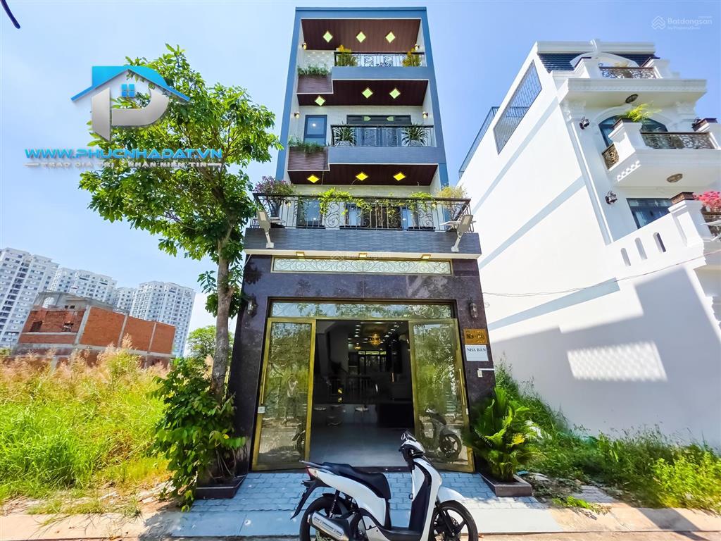 Quá mê nhà phố hiện có thang máy nằm trong khu dân cư compoud có bảo vệ huỳnh tấn phát  giá 9.4 tỷ