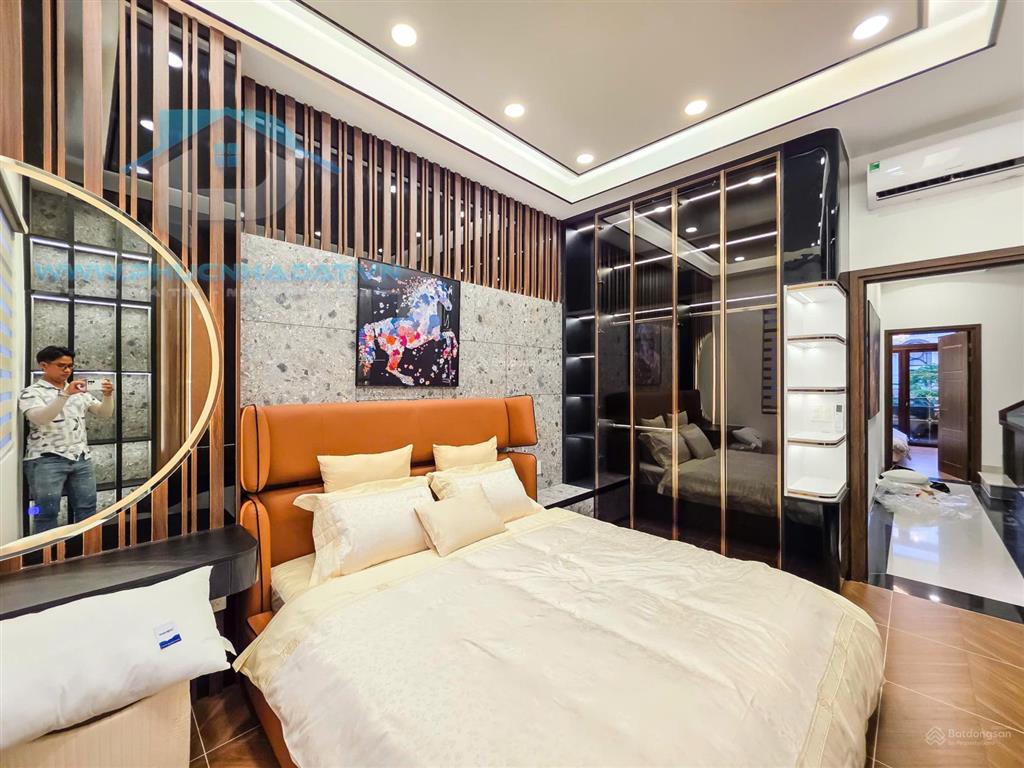 Đẳng cấp nhà hiện đại view sông rất thoáng mát phú mỹ quận 7 ngay phú mỹ hưng  giá 16,9 tỷ, 5x18m