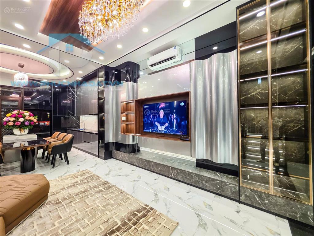 Đẳng cấp nhà hiện đại view sông rất thoáng mát phú mỹ quận 7 ngay phú mỹ hưng  giá 16,9 tỷ, 5x18m
