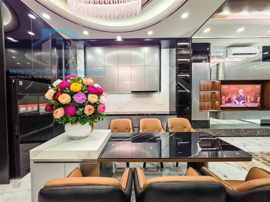 Đẳng cấp nhà hiện đại view sông rất thoáng mát phú mỹ quận 7 ngay phú mỹ hưng  giá 16,9 tỷ, 5x18m
