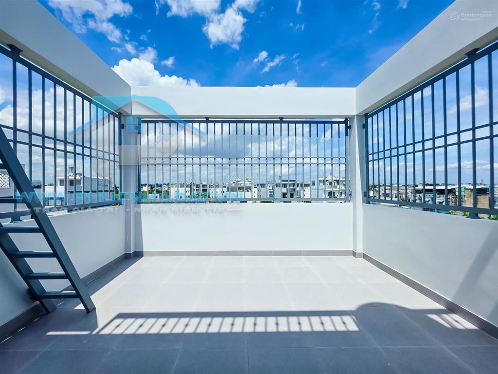 Phải thật nhanh để không phải đến sau nhà phố cổ điển luxury nhà bè  giá 9.8 tỷ, 5x17m