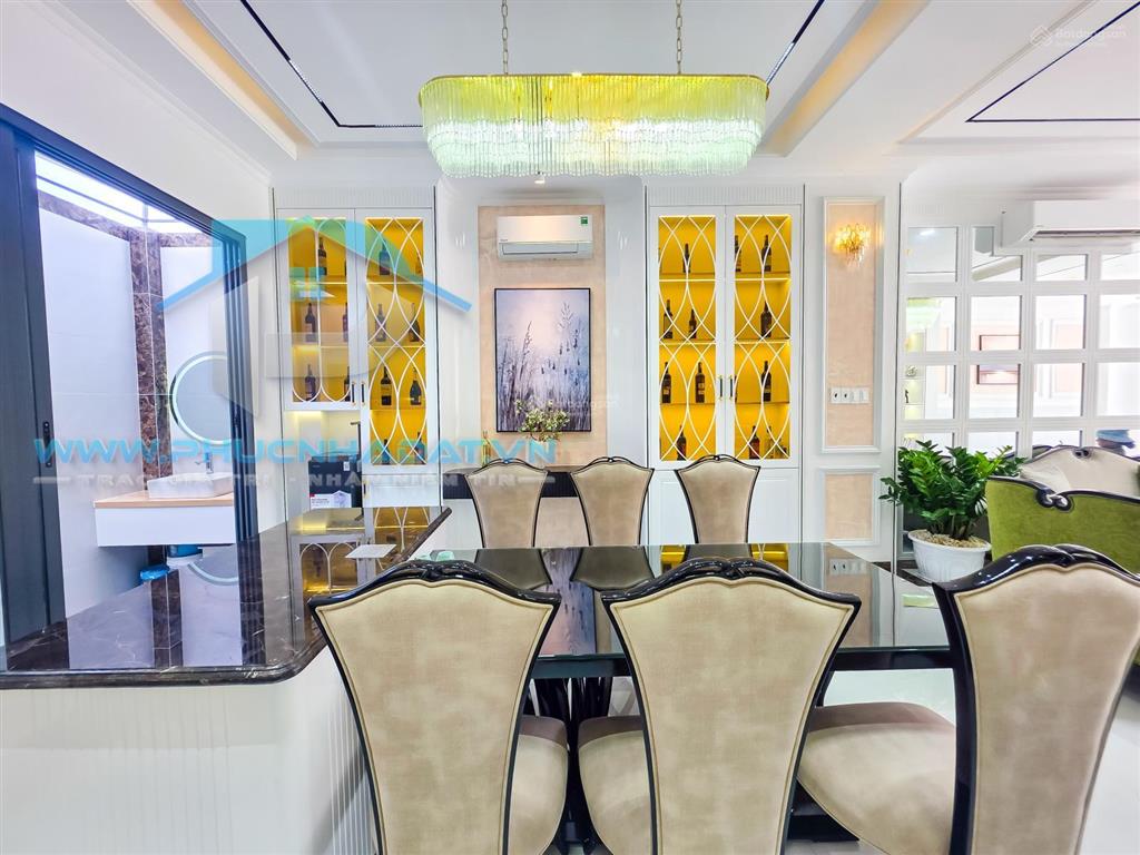 Phải thật nhanh để không phải đến sau nhà phố cổ điển luxury nhà bè  giá 9.8 tỷ, 5x17m