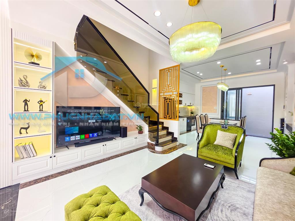 Phải thật nhanh để không phải đến sau nhà phố cổ điển luxury nhà bè  giá 9.8 tỷ, 5x17m