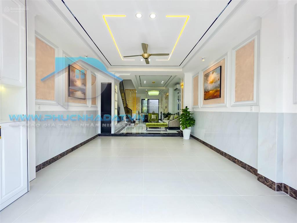 Phải thật nhanh để không phải đến sau nhà phố cổ điển luxury nhà bè  giá 9.8 tỷ, 5x17m