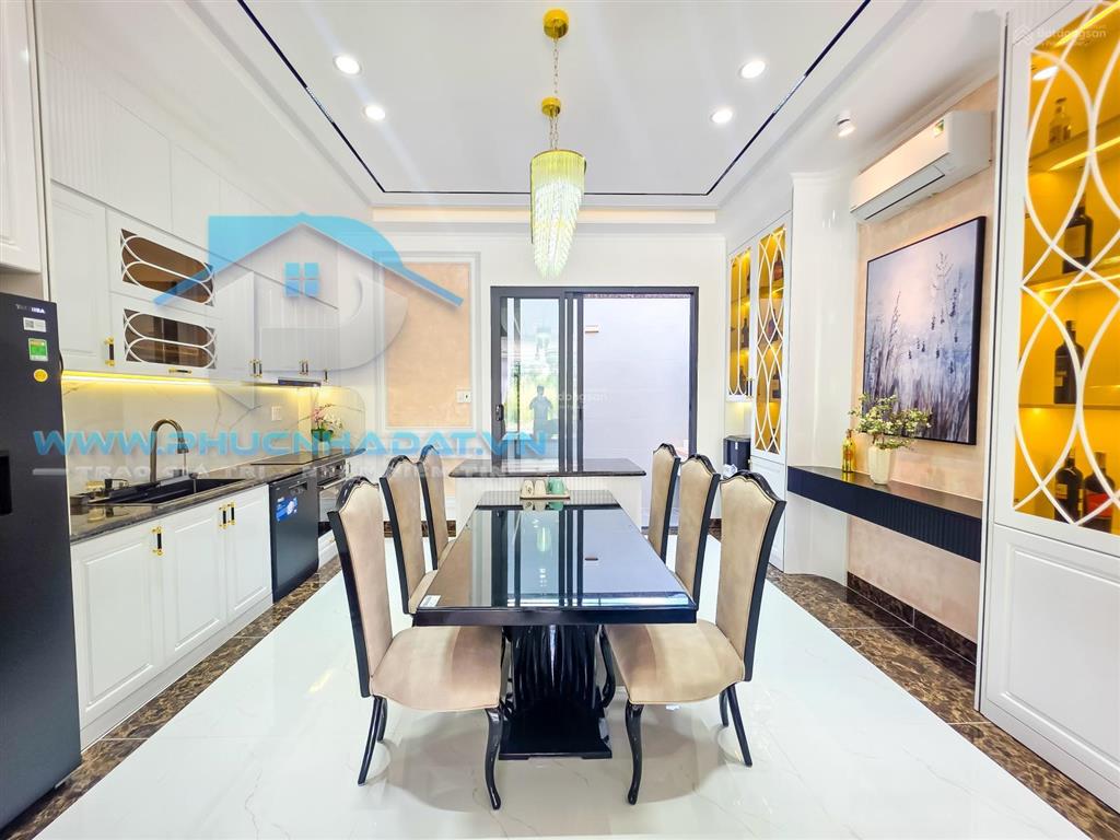 Phải thật nhanh để không phải đến sau nhà phố cổ điển luxury nhà bè  giá 9.8 tỷ, 5x17m