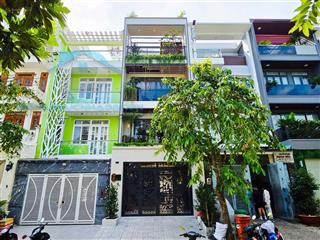 Sự đẳng cấp cho nhà phố hiện đại có thang máy ngay công viên quận 7  giá 18.9 tỷ, 5x18m