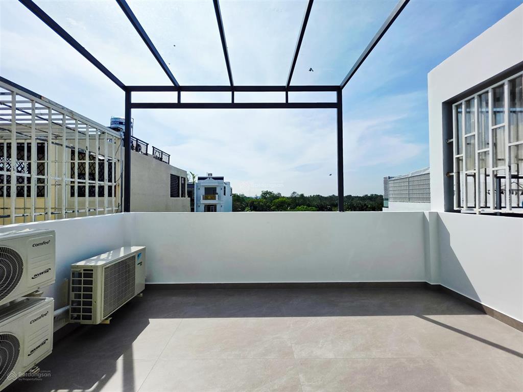 Căn nhà phố hiện đại có thang máy ngay công viên quận 7  giá 17.8 tỷ, 5x18m