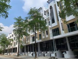 Cho thuê liền kề thanh hà 1 hầm, 4.5 tầng nổi mặt đường lớn xe tải vào thoải mái. giá chỉ 9tr/tháng