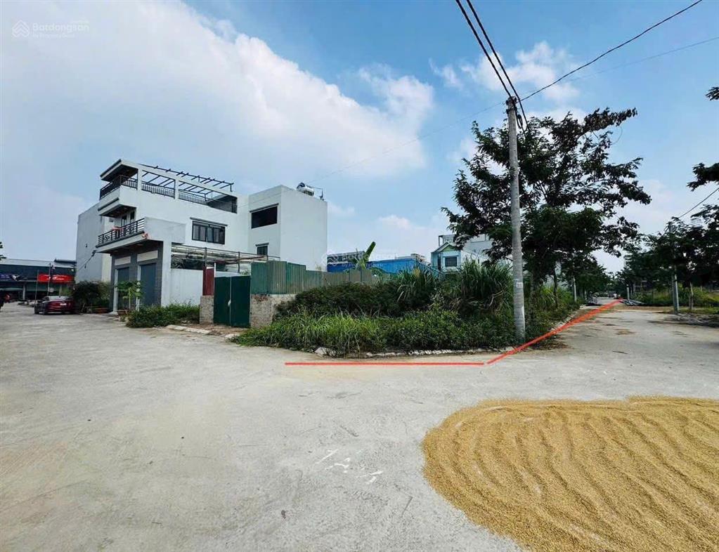 Cần bán lô góc đấu giá tại xã cao dương thanh oai, bây giờ là xã dân hòa tp hà nội.  0866 059 ***