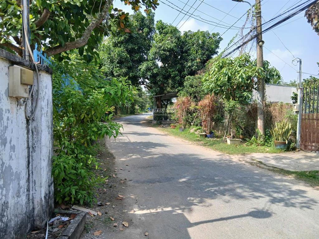 Bán đất tại long phước, 6,4 tỷ, 300m2, mặt tiền 8m, pháp lý đầy đủ, q9, hcm