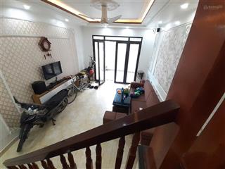 Bán nhà tuyến 2 ngô gia tự 56.4m2 full nội thất, ngõ thông, ô tô, sân cổng riêng