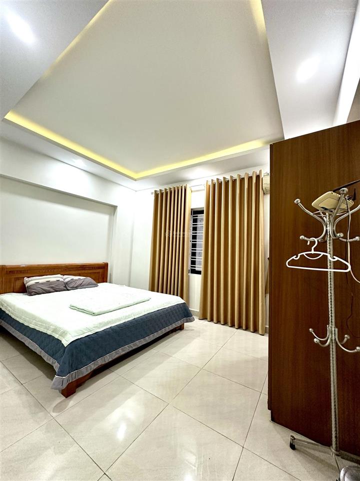 Bán nhà phân lô văn cao 67,5m đường 12m oto đỗ ngày đêm 5 phòng ngủ khép kín cho thuê ổn định 22 tr