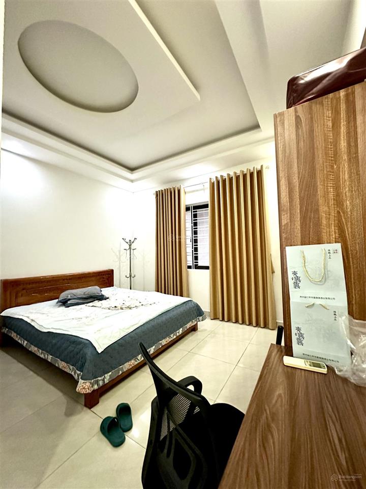 Bán nhà phân lô văn cao 67,5m đường 12m oto đỗ ngày đêm 5 phòng ngủ khép kín cho thuê ổn định 22 tr