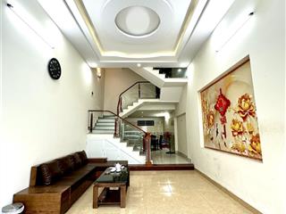 Bán nhà phân lô văn cao 67,5m đường 12m oto đỗ ngày đêm 5 phòng ngủ khép kín cho thuê ổn định 22 tr