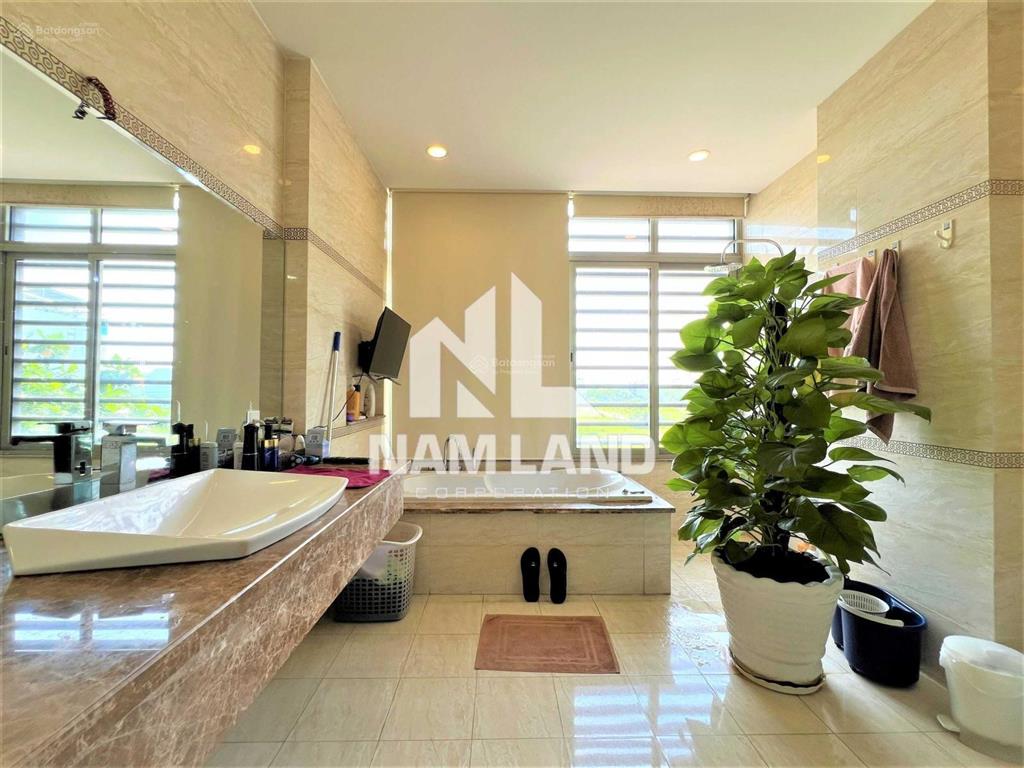 Cho thuê nhà khu villa thủ thiêm gần công viên thạnh mỹ lợi căn góc 2 mặt tiền hướng đông nam