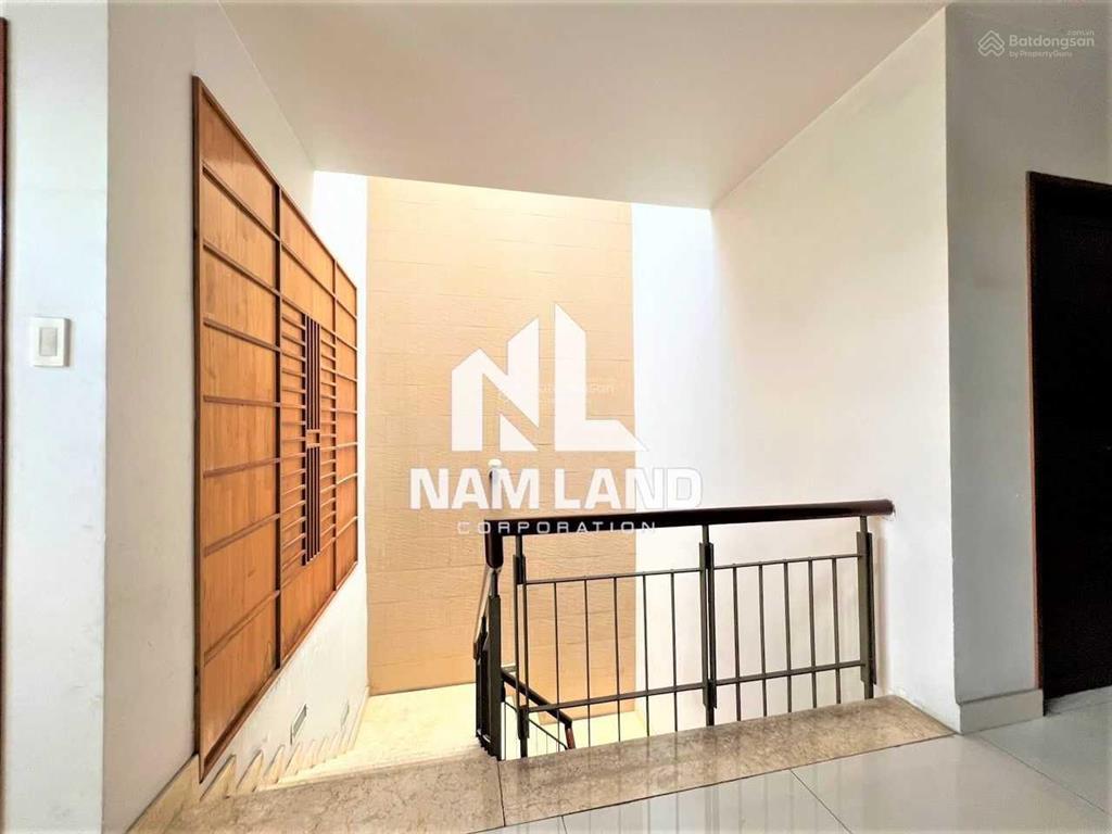 30 triệu/tháng nhà đường thân văn nhiếp 400m2 gara 3 lầu 5 phòng lớn để làm văn phòngởspamassage