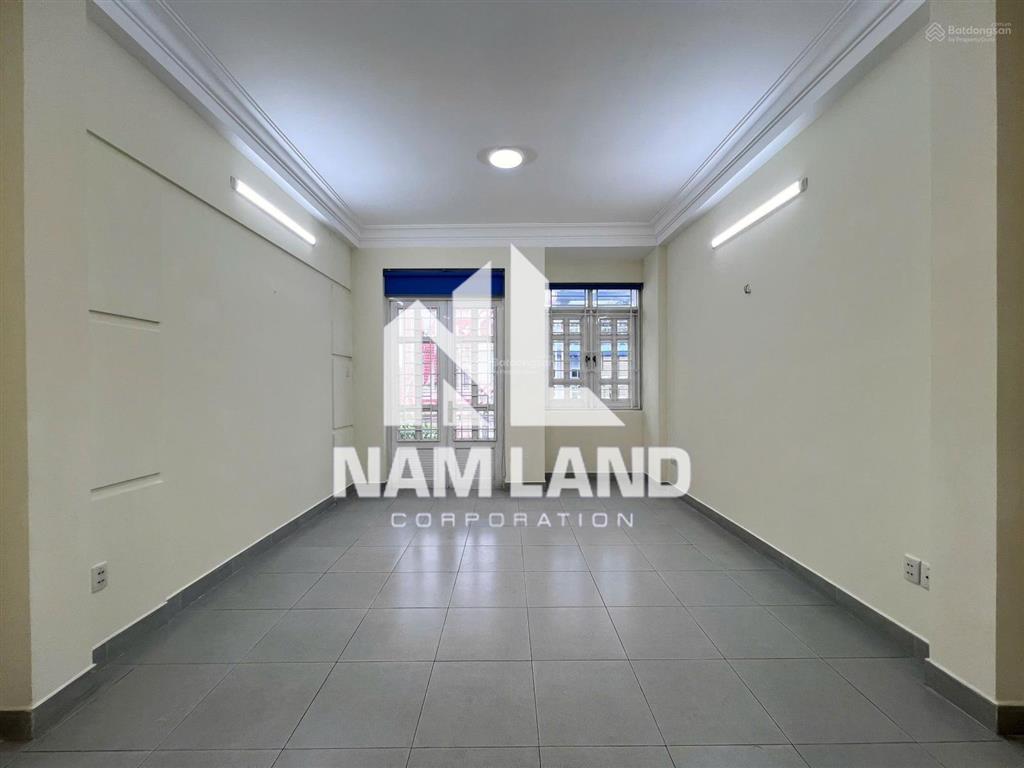 Cô nga cho thuê nhà đường 31e hướng đông nam để ở gia đình 3 lầu 4 phòng nhà trống có máy lạnh