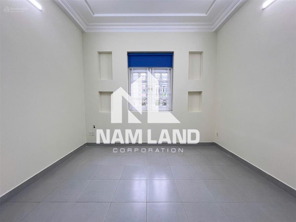 Cô nga cho thuê nhà đường 31e hướng đông nam để ở gia đình 3 lầu 4 phòng nhà trống có máy lạnh