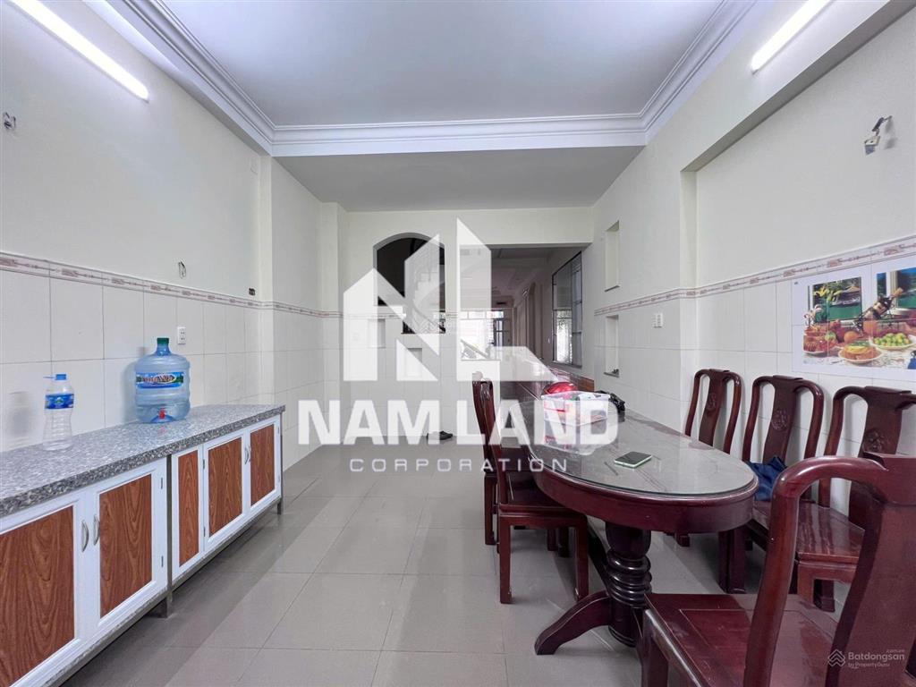 Cô nga cho thuê nhà đường 31e hướng đông nam để ở gia đình 3 lầu 4 phòng nhà trống có máy lạnh