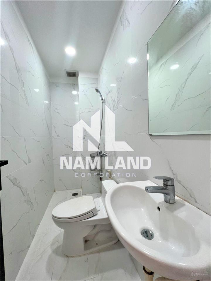 Cho thuê nhà có hầm đường cao đức lân làm văn phòng công ty, kinh doanh spa massage