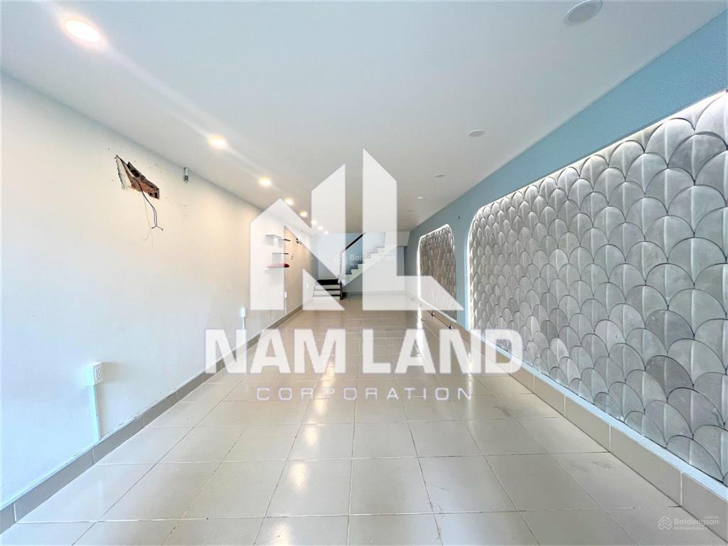 Cho thuê nhà có hầm đường cao đức lân làm văn phòng công ty, kinh doanh spa massage