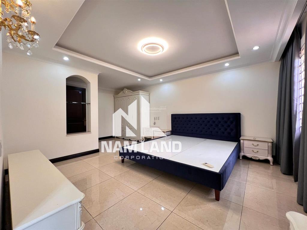 Cho thuê dài hạn nhà khu đảo kim cương gara 3 lầu 5 phòng lớn để ở, văn phòng công ty
