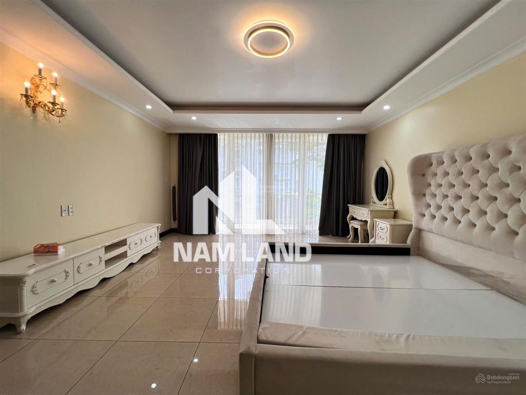 Cho thuê dài hạn nhà khu đảo kim cương gara 3 lầu 5 phòng lớn để ở, văn phòng công ty