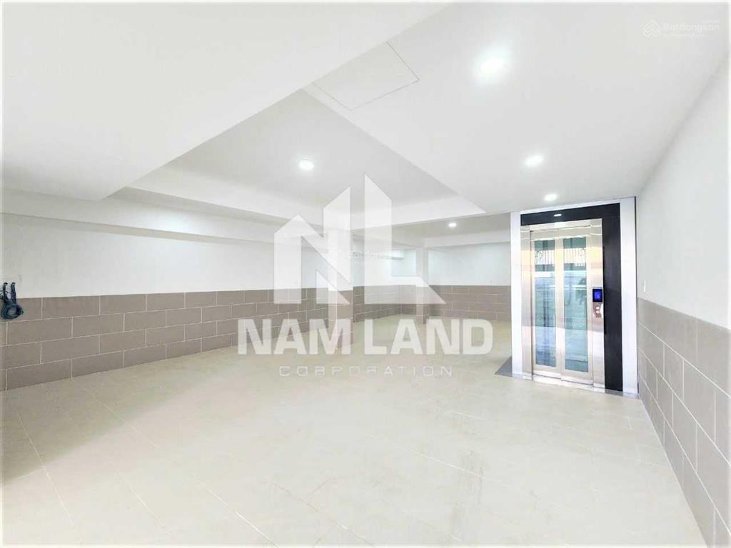 Cho thuê nhà 7x20m hầm 4 sàn trống có thang máy phù hợp văn phòng công ty hướng đông bắc