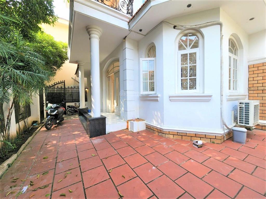 Cho thuê nhà góc 2 mặt tiền gần bến tàu thuỷ phường bình an quận 2 gara 3 lầu 4 phòng làm công ty