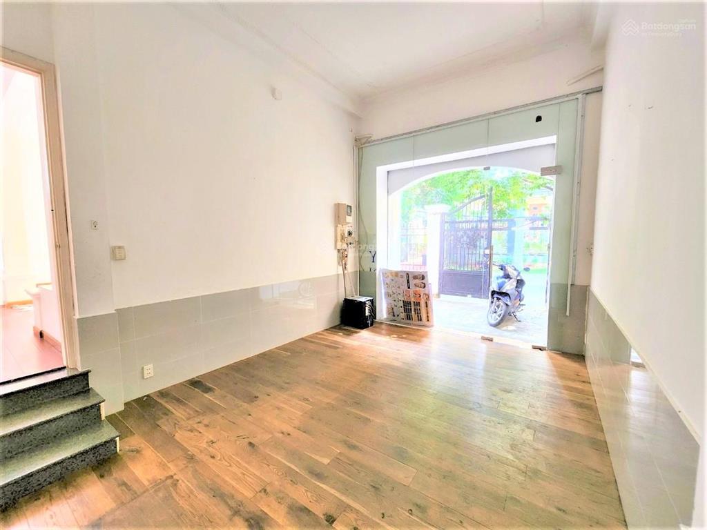 Cho thuê nhà góc 2 mặt tiền gần bến tàu thuỷ phường bình an quận 2 gara 3 lầu 4 phòng làm công ty