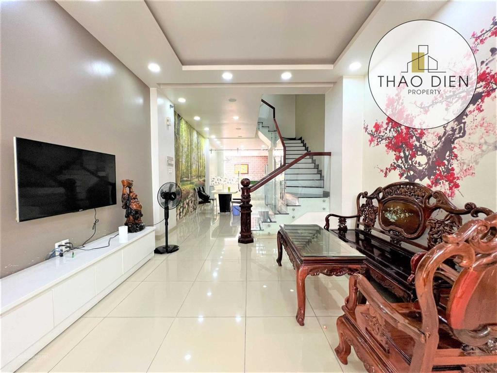 Cho thuê nhà nguyên căn có hầm 3 lầu gần công viên cao đức lân để ở, văn phòng công ty hướng đtt