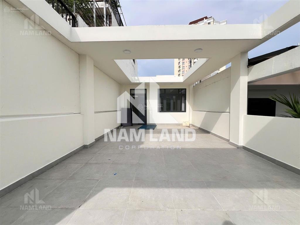 Cho thuê nhà an phú trống suốt có thang máy, toilet, cầu thang cuối nhà chuẩn làm văn phòng công ty