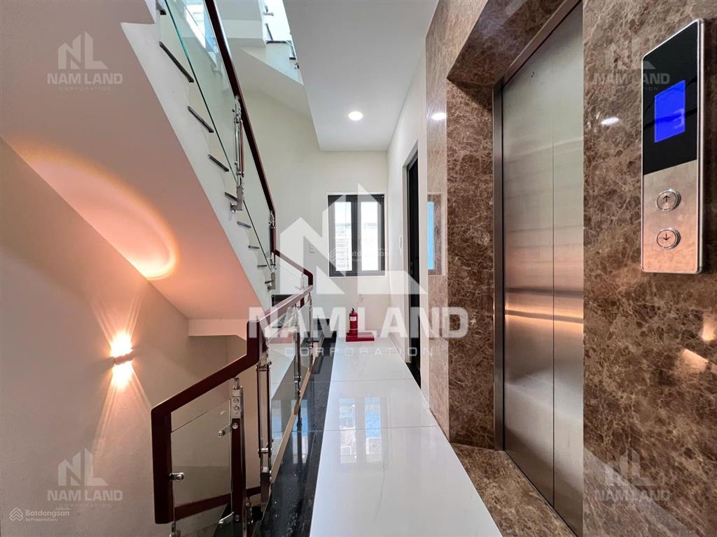 Cho thuê nhà an phú trống suốt có thang máy, toilet, cầu thang cuối nhà chuẩn làm văn phòng công ty
