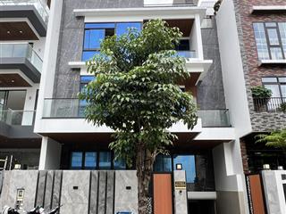 Cho thuê nhà khu đảo kim cương mới 100% hầm 4 sàn trống có thang máy giá bao rẻ