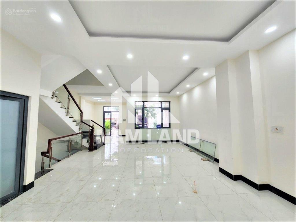 Cho thuê nhà có hầm 3 lầu đường 53 thạnh mỹ lợi để ở, văn phòng công ty giá chỉ 50 triệu