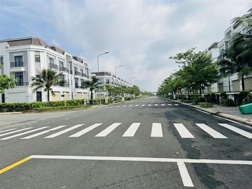 Cần thanh lý gấp căn 1 trệt 2 lầu, giá 1,75 tỉ