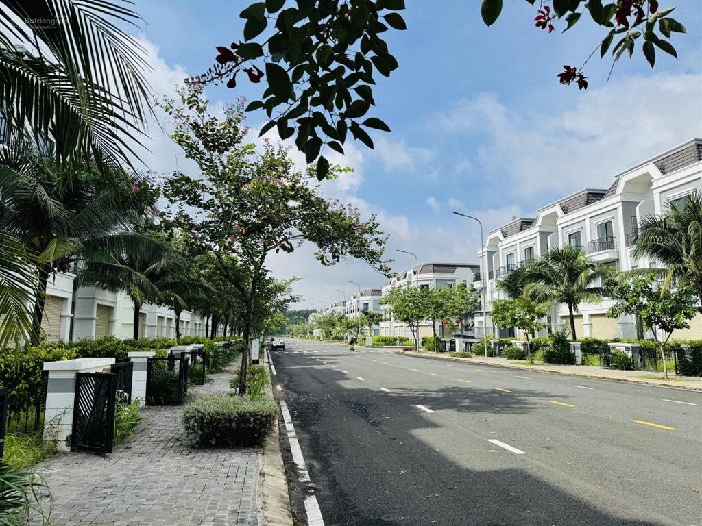 Bán biệt thự tại phúc an ashita bình dương. 3.3 tỷ bao sổ