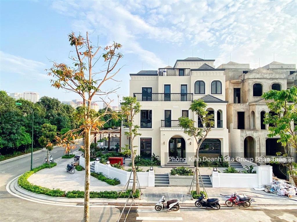 Chính chủ gửi bán biệt thự ciputra 140m2, 3 tầng 1 hầm ở ngay, giá 54 tỷ.  0989 862 ***