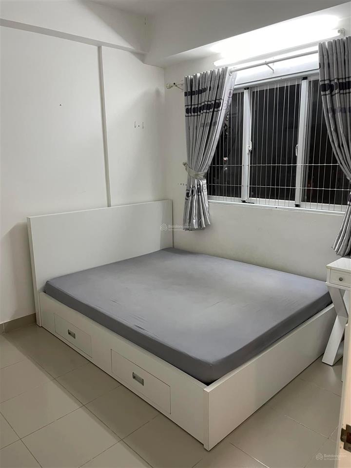 Bán căn hộ sacomreal584, sổ hồng. dt 82m22pn 2wc đường lũy bán bích