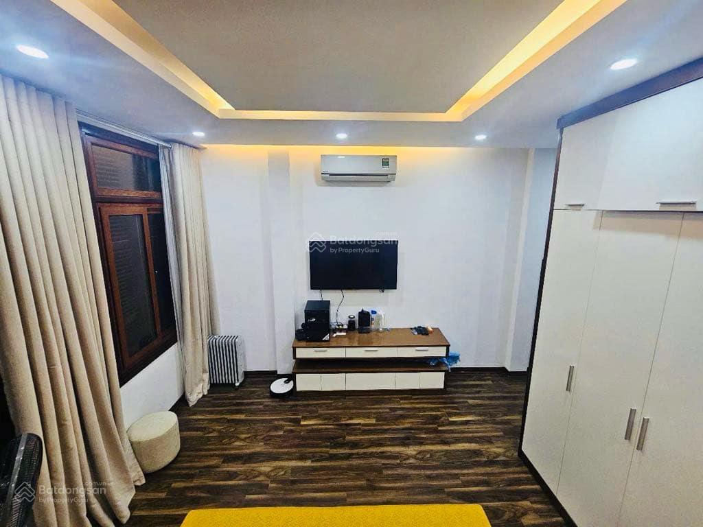 Dương khuê mặt tiền khủng vỉa hè kinh doanh phân lô ô tô 24 tỷ,  0824 564 ***