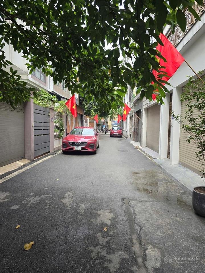 Tây hồ 95m2, phân lô, thang máy, 2 thoáng, gara, ô tô tránh, kinh doanh, nhỉnh 33 tỷ.