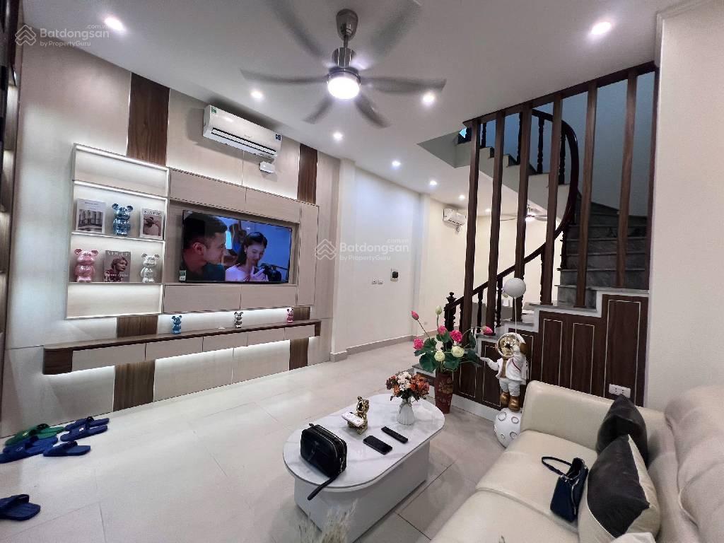 Nam từ liêm 45m2  mặt ngõ kinh doanh  phân lô  ô tô vào nhà, dừng đỗ ngày đêm hơn 14 tỷ