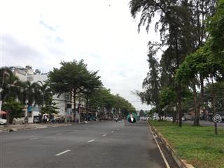 Bán nhà mt vành đai trong, 18 x 50m2, cấp 4, giá 156 triệu/m2. (tín hưng)