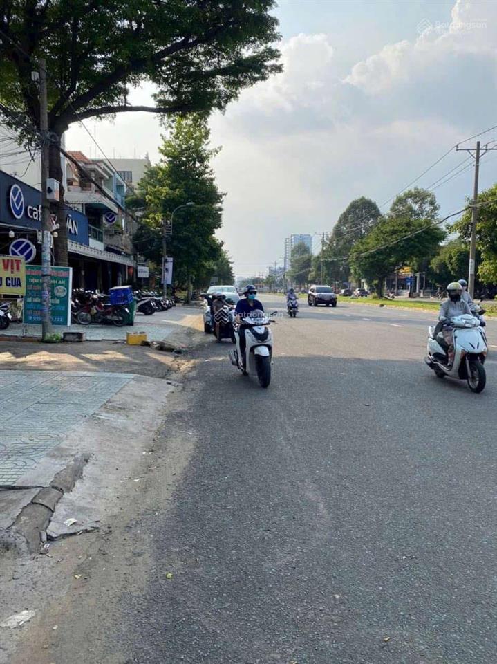 Bán nhà khu tên lửa, mt đường số 7, dt 12 x 20m, cấp 4, giá 58 tỷ